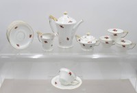 Auktion 374 / Los 8032 <br>Mokka-Service, Sorau, Art-D&eacute;co, f&uuml;r 4 Personen, Kanne H-16,5cm Tassen H-4,2cm