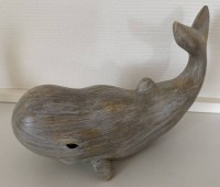 Auktion 370<br>gr. Keramik-Walfisch, H-18 cm, L-28 cm