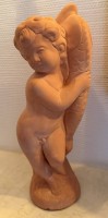Auktion 370 / Los 15067 <br>Terrakotta Putto mit Fisch, H-35 cm
