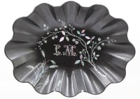 Auktion 370<br>sch&ouml;ne Schale, Lackarbeit, Perlmutteinlagen, Ziermonogramm, ca. H-5cm B-34,5cm