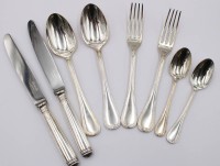 Auktion 370 / Los 11029 <br>Konvolut Christoffle Paris, versilbert, je 2x Gabeln, L&ouml;ffel, Messer, Kaffeel&ouml;ffel, Messer L-22,5cm