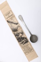 Auktion 370<br>Vivatband "Vivat die Luftkreuzer!" sowie ein Zeppelin-Gedenkl&ouml;ffel aus dem Jahr 1908