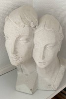 Auktion 370 / Los 15098 <br>gr. Stuckb&uuml;ste eines jungen Paares, H-32 cm, B-21 cm