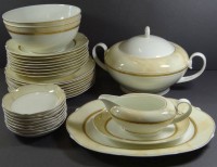 Auktion 370 / Los 8086 <br>Speiseservice, Paloma Picasso "San Michelle" von Villeroy&amp;Boch/Heinrich, 30 Teile, f&uuml;r 8 Personen, gut erhalten