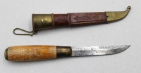 Auktion 370<br>Finnmesser in Lederscheide, &auml;lter, ca. L-23cm
