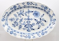 Auktion 370<br>gr. ovale Platte, Stadt Meissen, Zwiebelmuster, 48 x 32,5cm