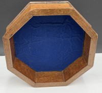 Auktion 370<br>kl. Tischvitrine, H-10 cm, D-32 cm