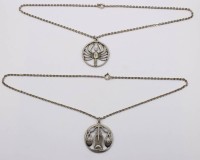 Auktion 370<br>2x Zinn-Anh&auml;nger an versilberten Ketten, Jorgen Jensen, Sternzeichen, ca. D-3cm