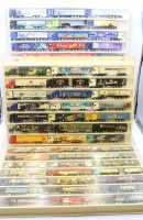 Auktion 370<br>gr. Sammlung div. Werbetrucks