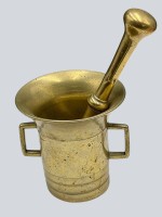 Auktion 370<br>grosser, massiver Messingm&ouml;rser mit Pistell, H-12 cm, Pistell L-22 cm