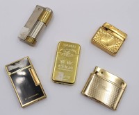 Auktion 370<br>5x div. Feuerzeuge, &auml;lter, Funktionen nicht gepr&uuml;ft, ca. H-6,5cm