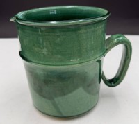Auktion 370<br>gr&uuml;ner Milchkrug, Handarbeit, B&uuml;cking-B&ouml;rnsen, 70-er Jahre,, H-14 cm