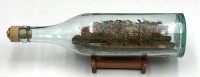 Auktion 370<br>Flaschenschiff mit Diorama, L-30,5 cm