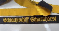 Auktion 370<br>M&uuml;tzenband "Schlachtschiff Scharnhorst", original? L-ca. 130 cm