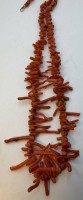 Auktion 371<br>Halskette verlaufend, rote Astkoralle, L-46 cm, 28,1 gr.