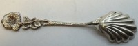 Auktion 371<br>Zuckerl&ouml;ffel, Silber-800-, Rosenmuster, Ch. Widmann, 11,5 gr., L-11 cm