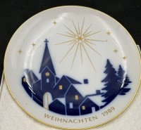 Auktion 371<br>Weihnachtsteller KPM Berlin  1989 , in OVP, D-19,5 cm, limitierte Auflage