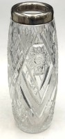 Auktion 371 / Los 10012 <br>schwere Bleikristall-Vase mit breiten Silberrand-800-, H-32 cm