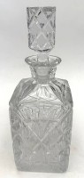 Auktion 371<br>Bleikristall Whisky Karaffe, rechteckig mit Schliff, H-25 cm