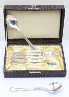 Auktion 371 / Los 11008 <br>6x Kaffeel&ouml;ffel, gemarkt, Tallin, UDSSR, versilbert, ca. L-14,3cm, in Kasten