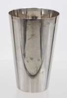 Auktion 371 / Los 11015 <br>hoher versilberter Becher, WMF Straussenmarke, &auml;lter, ca. H-11,8cm
