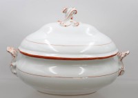 Auktion 371<br>gr. Deckelterrine, Meissen, Schwertermarke,  Dekor Koralle, 2 Schleifstriche, ca. H-H-25cm B-37cm