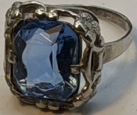 Auktion 371 / Los 1025 <br>Silberring-835- mit blauen Stein, RG 54, 3,55 gr