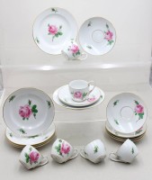 Auktion 371<br>6x Kaffeegedecke, Meissen, Schwertermarke, Rote Rose, Schwanenhals, Pfeiferzeit, ca. H-7,3cm