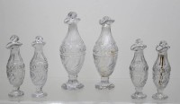 Auktion 371<br>6x Flacon/&Ouml;lflaschen, &auml;lter, Kristall beschliffen, wohl 19. Jhd., alle am Stand mit Bestossungen sowie teilw. am Rand,