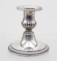 Auktion 371 / Los 11025 <br>Leuchter, 925er Silber, gef&uuml;llter Stand, guter Zustnd, ca. H-9,5cm, Gesamt 252,2gr., ca. H-9,5cm