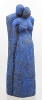 Auktion 371<br>Anne-Gret Winkler (1944 - 2018) ,  moderne Skulptur, braunes Steinzeug unter blauer Farbe, ca. 37,5cm