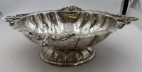 Auktion 371<br>grosse, versilberte Aufsatzschale, Hammerschlagdekor, H-14 cm, 45x35 cm