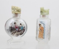 Auktion 371<br>2x Snuffbottles, China, Zwischenglasmalerei, fig&uuml;rl. Deckel, ca. H-10cm