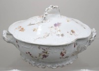 Auktion 371<br>Deckelterrine, Rosenthal, Louis XIV, um 1900, florales Dekor, ca. H-14,5cm , 27 x 20,5cm , leicht berieben