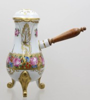 Auktion 371<br>Kakao-Kanne, Limoges, Blumen -u. Goldbemalung, ca. H-23,5cm
