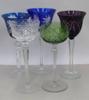 Auktion 371<br>4x div. Buntglas-R&ouml;mer, 1x Klarglas, H-max. 20 cm