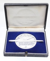 Auktion 371<br>Opel Ehrenplakette f&uuml;r 100.000 Kilometer Fahrleistung im Originaletui, Josef Preissler