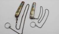 Auktion 371<br>2x Taschenmesser aus den 50/60er Jahren, Indianermotive, 1x starke Altersspuren, je ca. L-8cm(14cm)