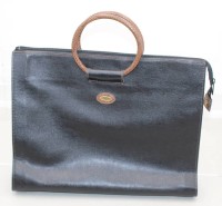 Auktion 371<br>gr. Handtasche, Pierre Cardin, guter Zustand, ca. 33 x 43cm