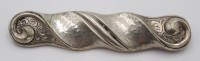 Auktion 371<br>alte versilberte Brosche, B-6,9cm