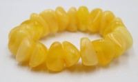 Auktion 371<br>Bernstein-Zugarmband, Butterscotch, 54,4gr., ca. B-2cm