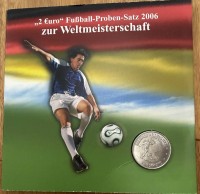 Auktion 371<br>2 Euro M&uuml;nzproben-Satz 2006 zur WM in Blister, limitiert