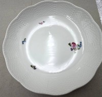 Auktion 371<br>Schale "KPM" Berlin, Streubl&uuml;mchen, H-4,5 cm, D-22 cm