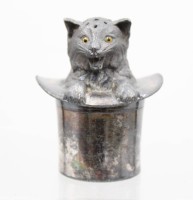 Auktion 371 / Los 11047 <br>antiker fig&uuml;rlicher Streuer, Katze, Plated, ca. H-7cm