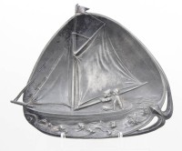 Auktion 371<br>Jugendstil-Ablageschale der W&uuml;rttembergischen Metallwarenfabrik (WMF), Nr. 264, ca. 18 x 21cm