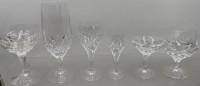 Auktion 371<br>47 tg. Gl&auml;sersatz "Peill" mit Schliff, jedes Glas gemarkt mit Firmenzeichen, 11x Biertulpen, 6x Cognacschwenker, 10x Lik&ouml;rgl&auml;ser, 11x kl. Weissweingl&auml;ser, 7 Sektschalen, 2 Lik&ouml;rschalen