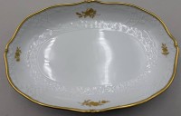 Auktion 371 / Los 8162 <br>ovale Schale "Meissen "Neu Marseille Dekor Goldzweig, Goldzahnkante, Reliefdekor, 1.Wahl, 28x19 cm, H-5 cm