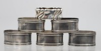 Auktion 371<br>6x Serviettenringe, 5x versilbert 1x Alpacca, ca. 3 x 6,5cm