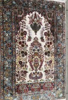 Auktion 371 / Los 13021 <br>Seidenteppich, wohl Isfahan,  77x120 cm