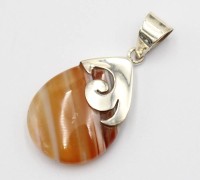 Auktion 371<br>925er Silber-Anh&auml;nger, Achat, zus. 7,8gr., L-4,5cm